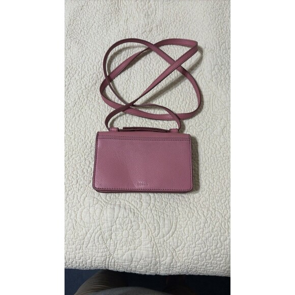 Fossil Pink Leather Crossbody Bag With Snap Closure Clean - Picture 1 of 7